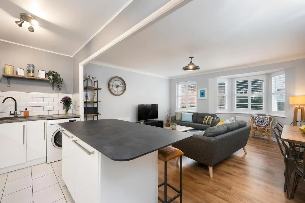 Burlington Street With Free Parking Nr Brighton College And Hospital Apartment