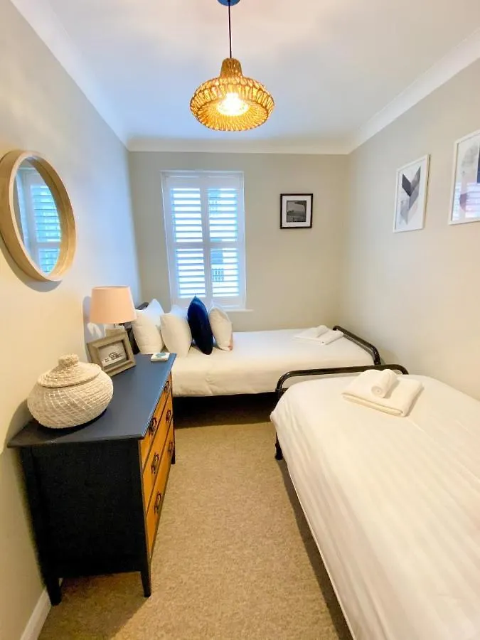 Burlington Street With Free Parking Nr Brighton College And Hospital Apartment 0*,  United Kingdom