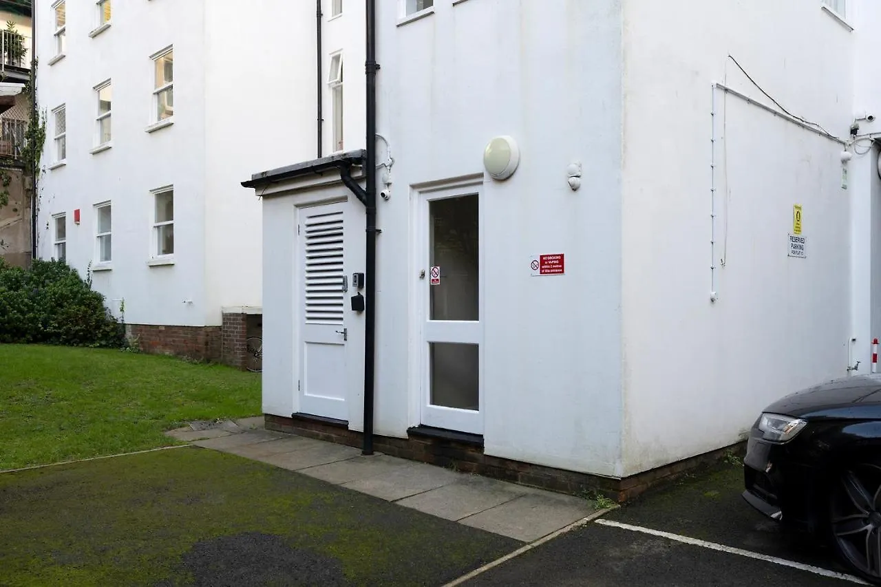 Burlington Street With Free Parking Nr Brighton College And Hospital Apartment