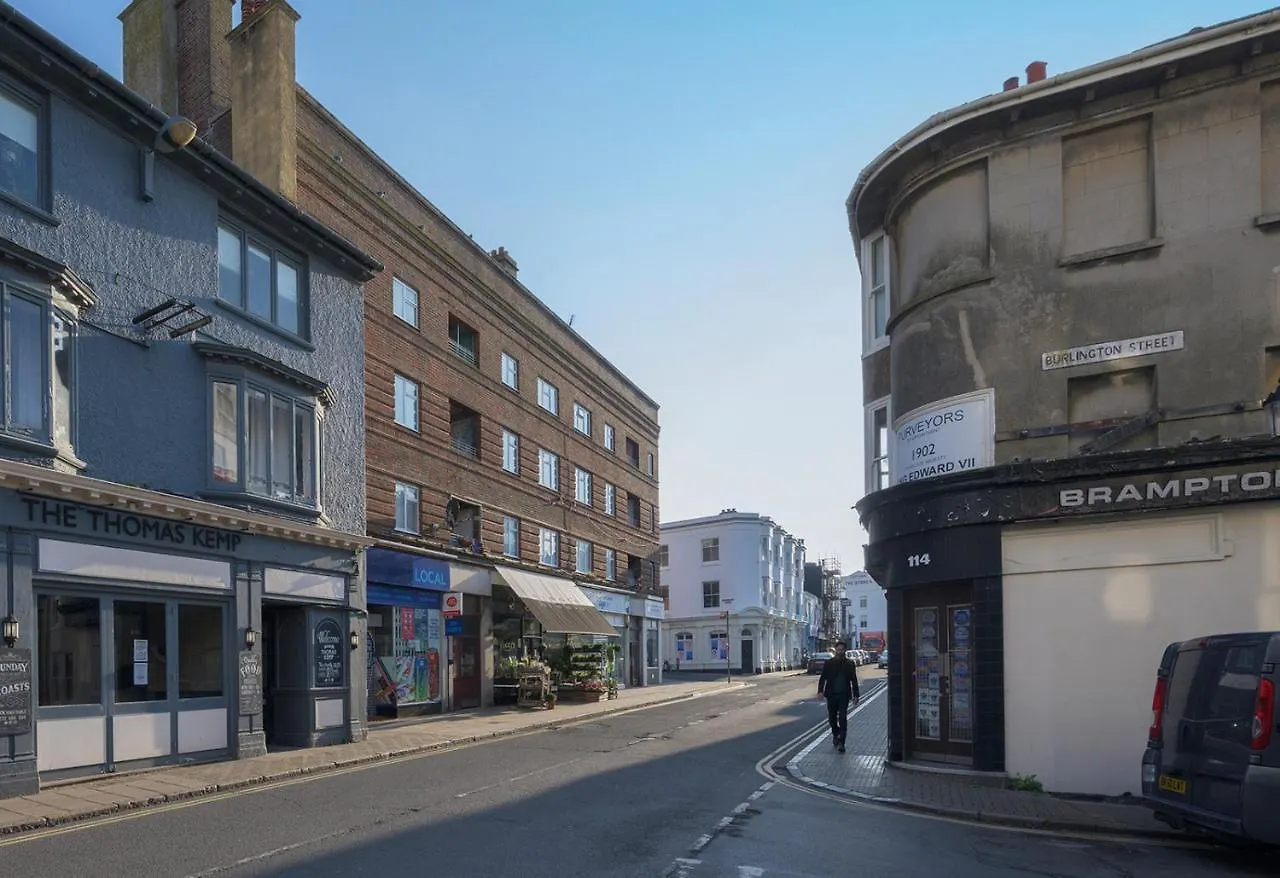 Burlington Street With Free Parking Nr Brighton College And Hospital Apartment