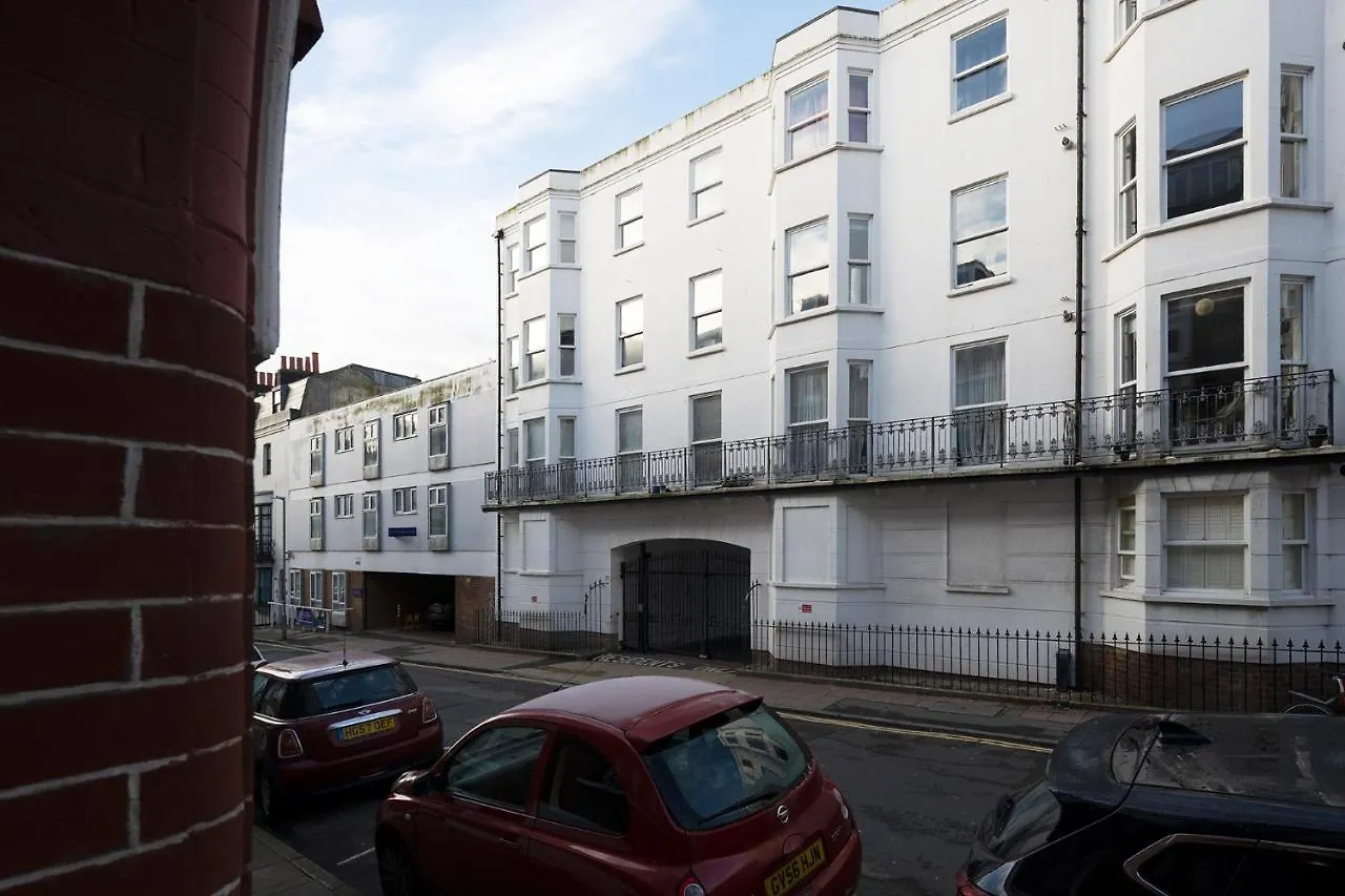 Burlington Street With Free Parking Nr Brighton College And Hospital Apartment United Kingdom