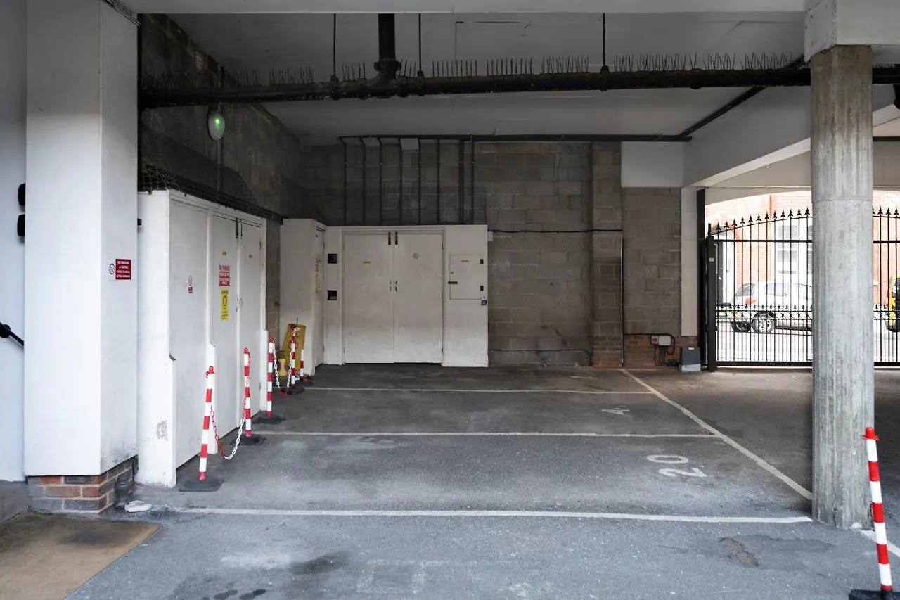 Burlington Street With Free Parking Nr Brighton College And Hospital Apartment 0*,